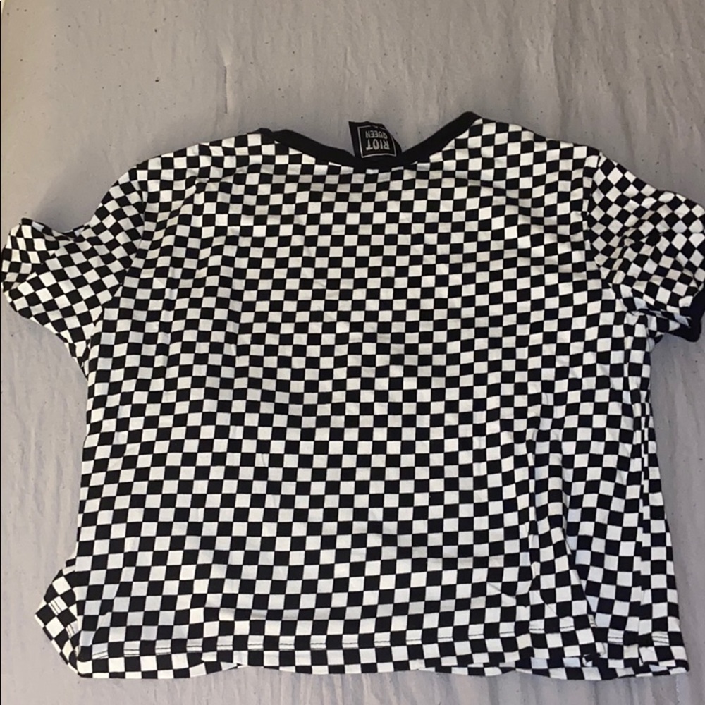 Checkered Top - Picture 2 of 2